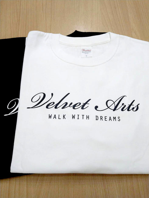 ロングTシャツ(筆記体ロゴ)